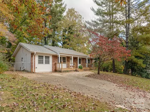 21 Clement Dr, Asheville, NC 28805