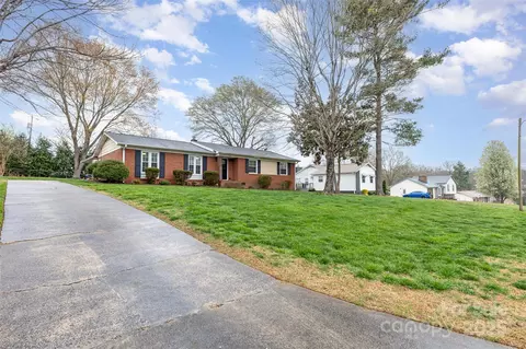 905 Tait St, Lincolnton, NC 28092