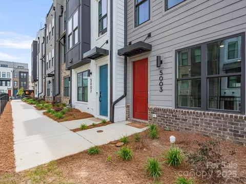 5003 Tiny Ln, Charlotte, NC 28203