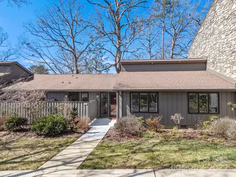 214 Crowfields Dr, Asheville, NC 28803