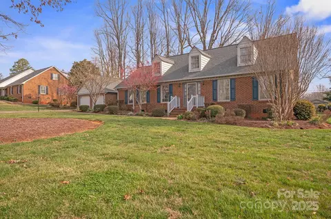 1510 Oaklin Ln, Lincolnton, NC 28092