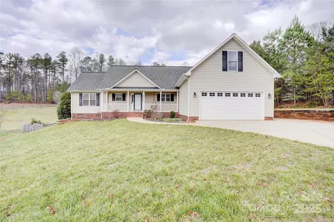 4205 Ore Bank Dr, Lincolnton, NC 28092
