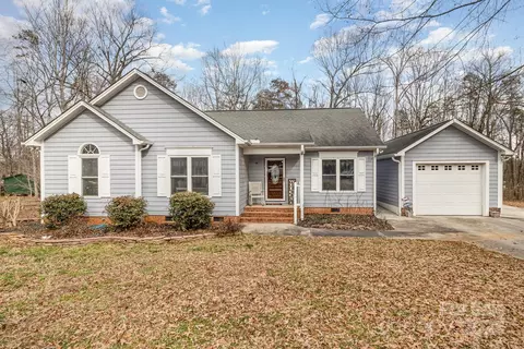 207 Cypress Dr, Gastonia, NC 28052