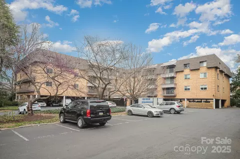1323 Queens 202 Rd #202, Charlotte, NC 28207