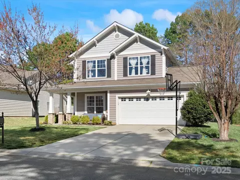 Exterior - 421 Silver Cypress Ln, Fort Mill, SC 29708 photo 4 of 11