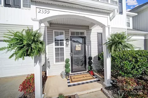 2399 Woodridge Dr, Fort Mill, SC 29715