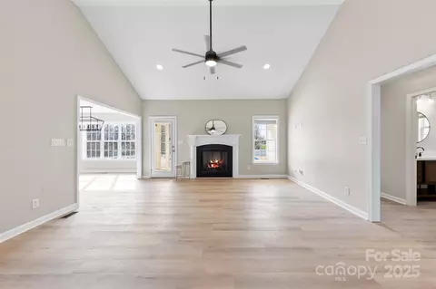 106 Springfield Dr, Gaffney, SC 29341 photo 24