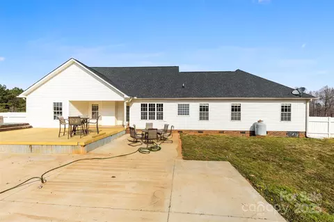 106 Springfield Dr, Gaffney, SC 29341 photo 28