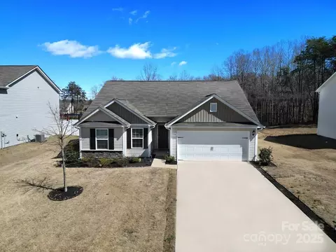 358 Caffee Dr, Kings Mountain, NC 28086