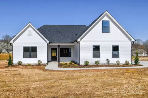 5411 Lawyers E Rd E, Wingate, NC 28174