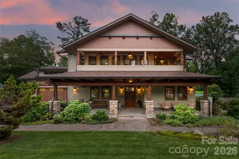 112 Louisa St, Black Mountain, NC 28711