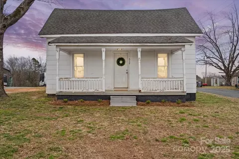 517 S Central Ave, Landis, NC 28088