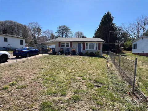 119 Delta St, Forest City, NC 28043