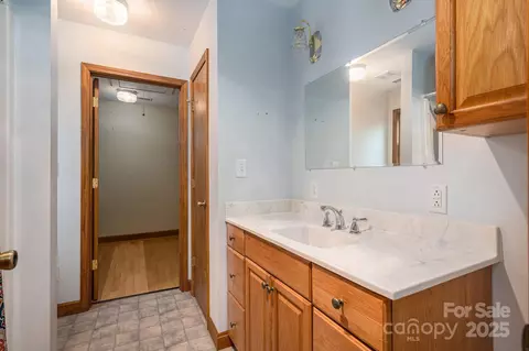 Bath - 3880 Scronce Rd, Vale, NC 28168 photo 1 of 3