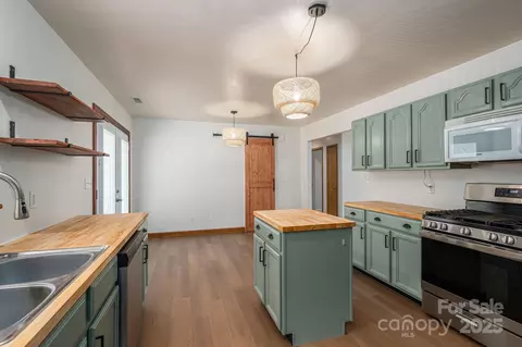 Kitchen - 3880 Scronce Rd, Vale, NC 28168 photo 1 of 5