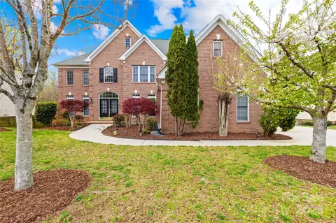 9930 Legolas Ln, Charlotte, NC 28269