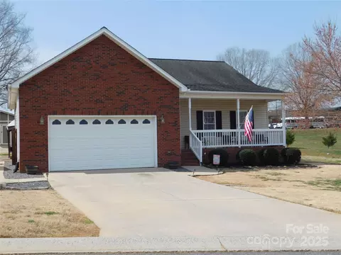 101 Brookview Dr, Shelby, NC 28152