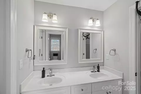 Bath - 18334 Dembridge Dr, Davidson, NC 28036 photo 6 of 6