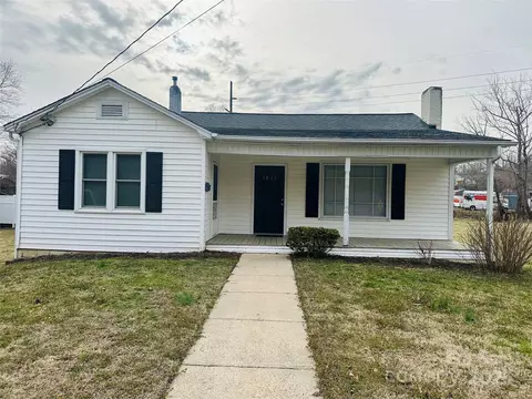 1011 Old North Nw Rd NW, Lenoir, NC 28645