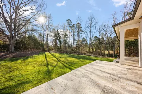 Exterior - 810 Martingale Ln, Davidson, NC 28036 photo 5 of 5