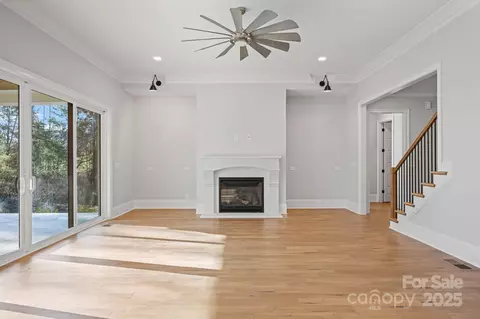 Living - 810 Martingale Ln, Davidson, NC 28036 photo 2 of 3