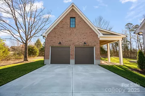 Other - 810 Martingale Ln, Davidson, NC 28036 photo 11 of 14