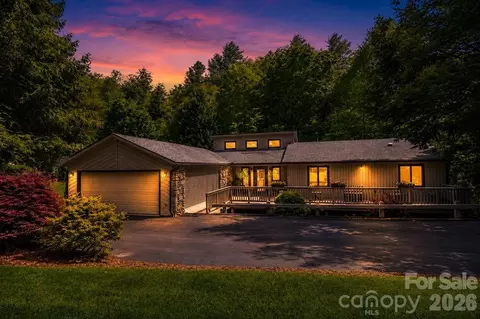 97 Ballantree Dr, Asheville, NC 28803