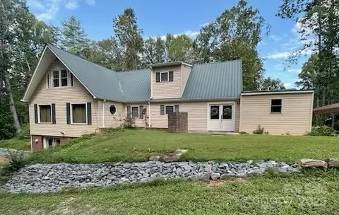 190 Lightning Rdg, Marion, NC 28752