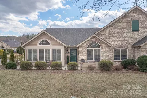 39 Mountain Meadow Cir, Weaverville, NC 28787