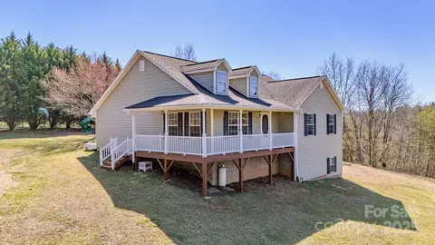 351 Morlin Acres Dr, Marshall, NC 28753