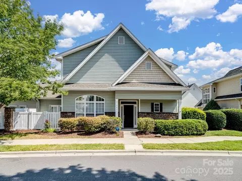 7411 White Elm Ln, Charlotte, NC 28273