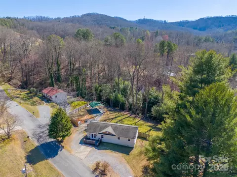 View/Area - 72 S Woods Dr, Sylva, NC 28779 photo 2 of 4