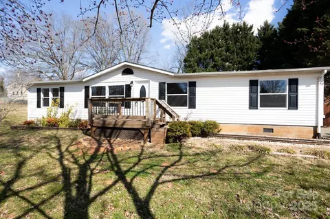 111 Hollar St, Morganton, NC 28655