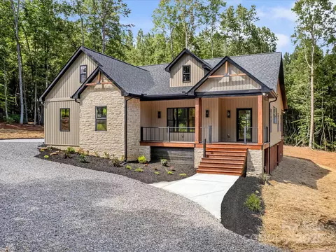110 Rupard Rd, Statesville, NC 28625
