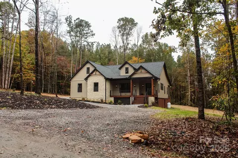 110 Rupard Rd, Statesville, NC 28625
