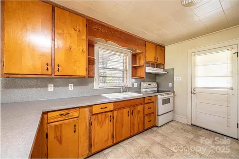 2375 E Nc 10 Hwy, Conover, NC 28613 photo 11