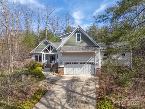 240 Persimmon Hill Dr, Columbus, NC 28722