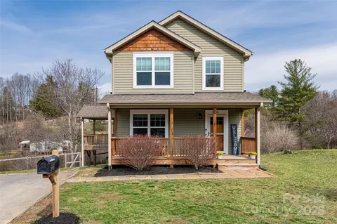 55 Heather Mist Dr, Weaverville, NC 28787