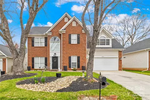 9523 Stawell Dr, Huntersville, NC 28078