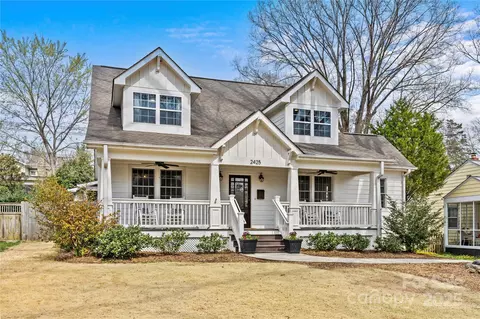 2425 Kingsbury Dr, Charlotte, NC 28205