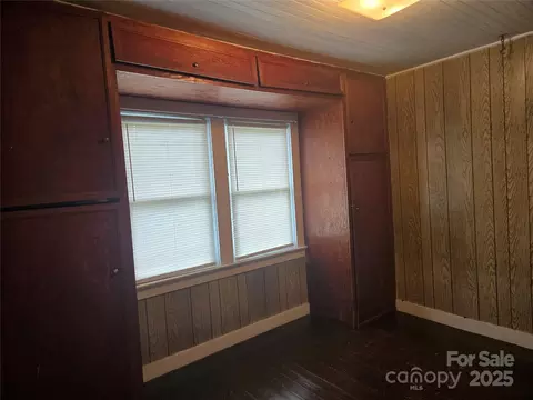Bedroom - 999 Chipper Curve Rd, Sylva, NC 28779 photo 1 of 3