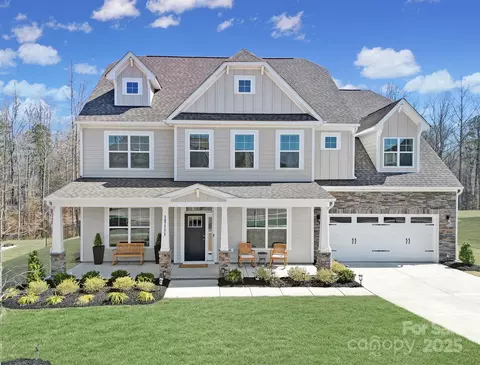 17111 Monocacy Blvd, Huntersville, NC 28078