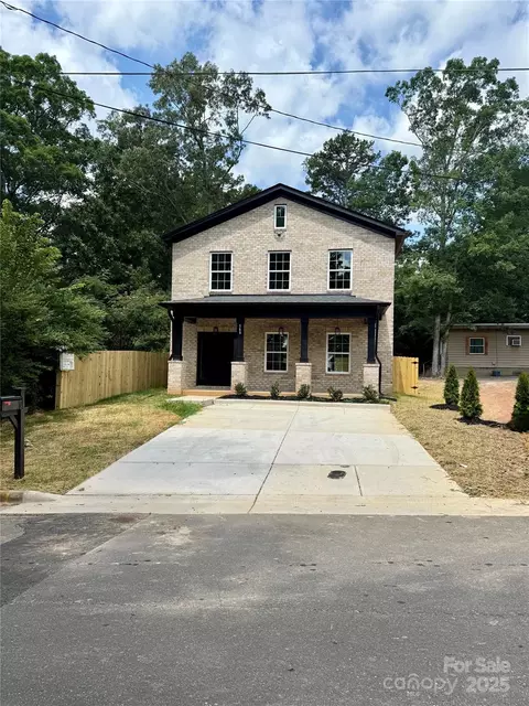 588 Washington Ln, Albemarle, NC 28001