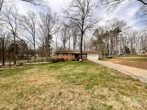 905 Kemper Cir, Rock Hill, SC 29732