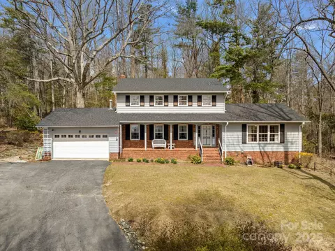 2551 Hebron Rd, Hendersonville, NC 28739