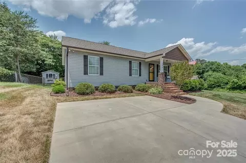 102 Lee St, Belmont, NC 28012
