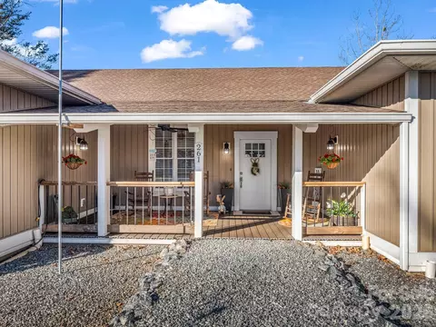 261 Boland Dr, Lake Lure, NC 28746