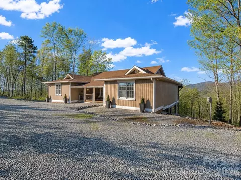 261 Boland Dr, Lake Lure, NC 28746