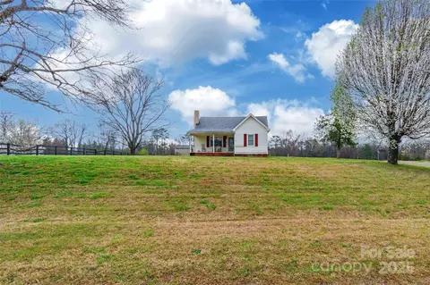 2455 Wellridge Rd, Chester, SC 29706