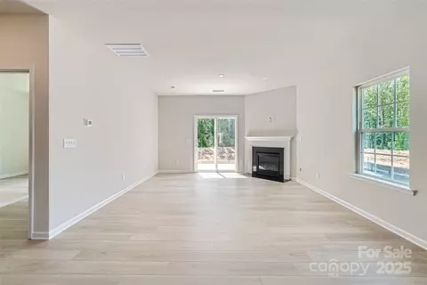 4465 Dusty Orchard Rd, Kannapolis, NC 28081 photo 4